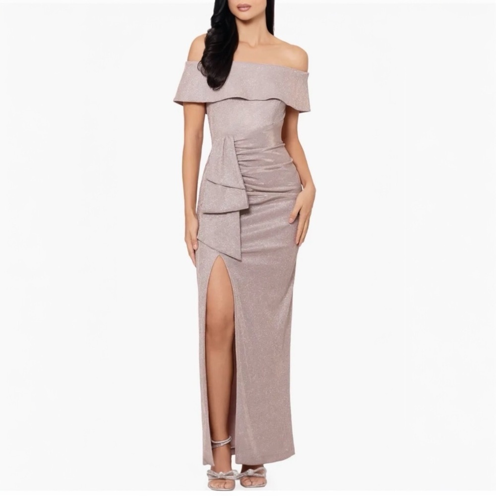 🌸NWT-XSCAPE Metallic Ruffle Off the Shoulder Sheath Gown-Blush/Silver